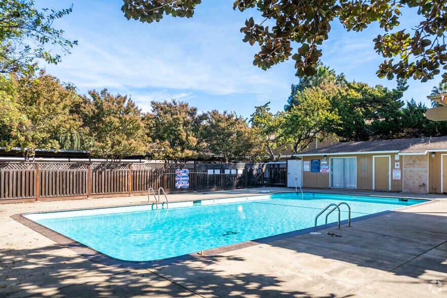 More Photos Of 2451 Olivera Rd, Concord Apartments For Sale