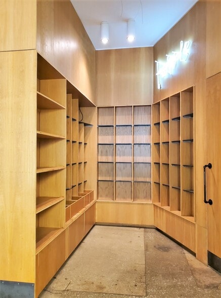 More Photos Of 2136-2142 W Division St, Chicago Storefront Retail Residential For Sale