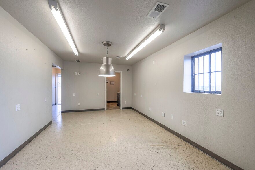 More Photos Of 17321 County Road 41, Archie Manufacturing For Sale