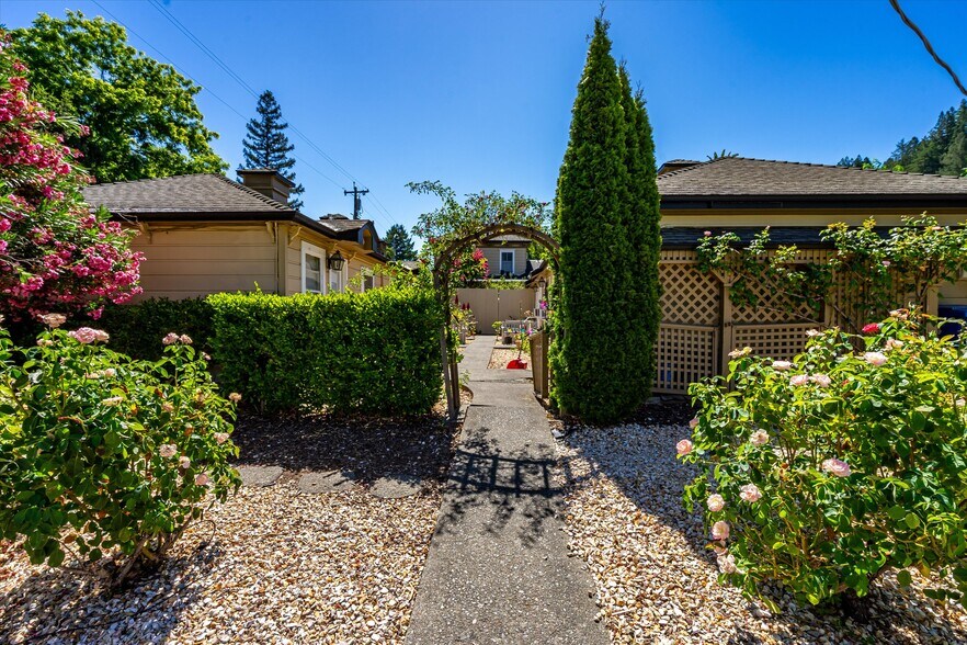 More Photos Of 1139 Lincoln Ave, Calistoga Hospitality For Sale