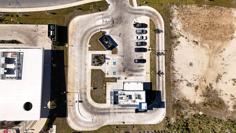 More Photos Of 22615 US Highway 281 N, San Antonio Restaurant For Sale