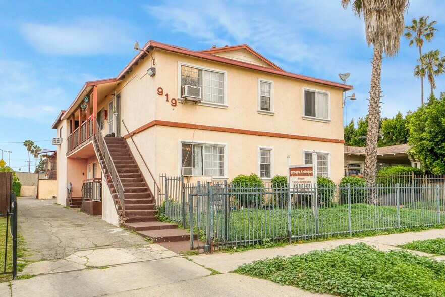 Primary Photo Of 917-919 N Ardmore Ave, Los Angeles Apartments For Sale