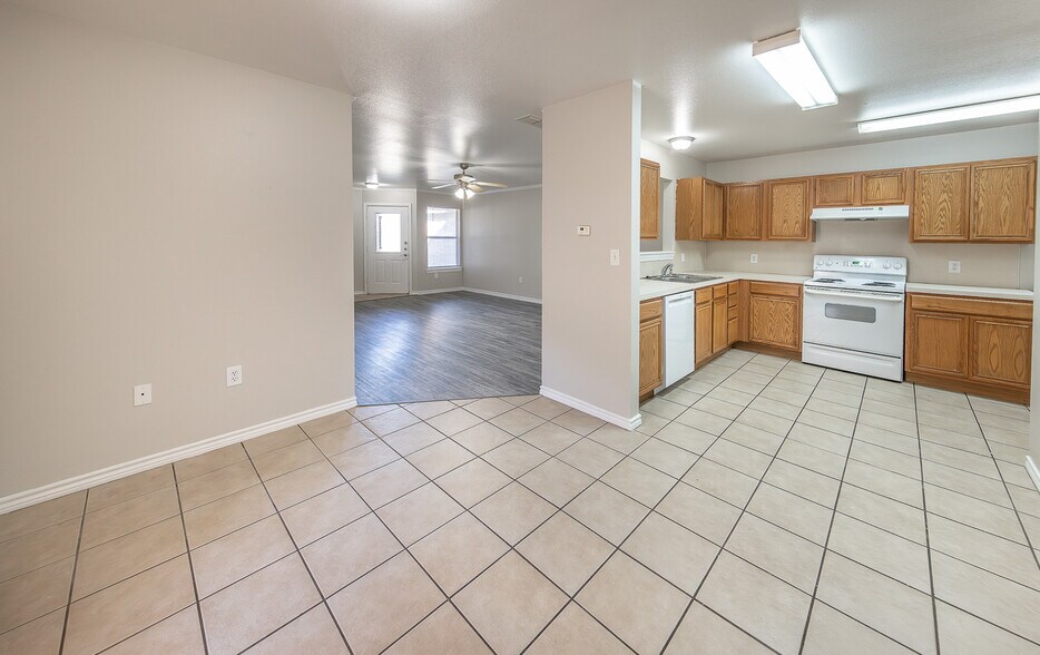 More Photos Of 602 N Belmont, Lubbock Apartments For Sale
