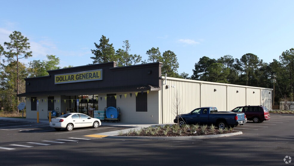 Primary Photo Of 5076 County Road 218, Middleburg Freestanding For Sale