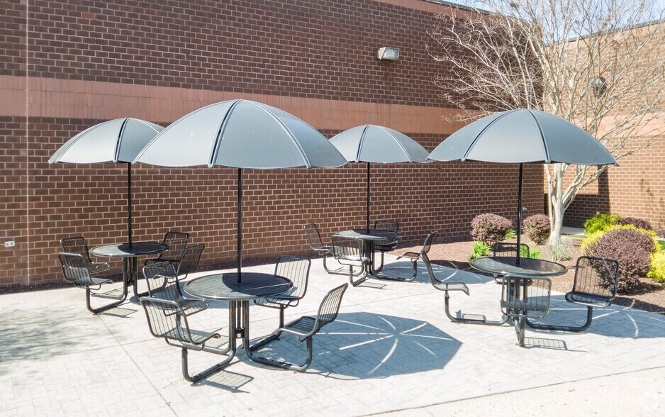 More Photos Of 5020 Campbell Blvd, Baltimore Unknown For Lease