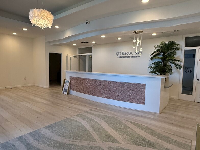 More Photos Of 9889 Bellaire Blvd, Houston General Retail For Sale