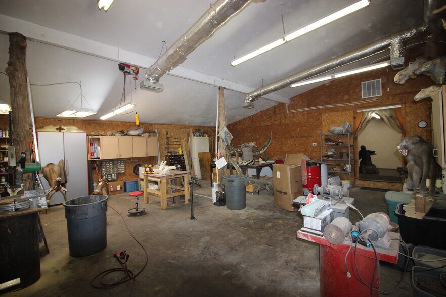 More Photos Of 219 E Main St, Lewisville Storefront Retail Office For Sale