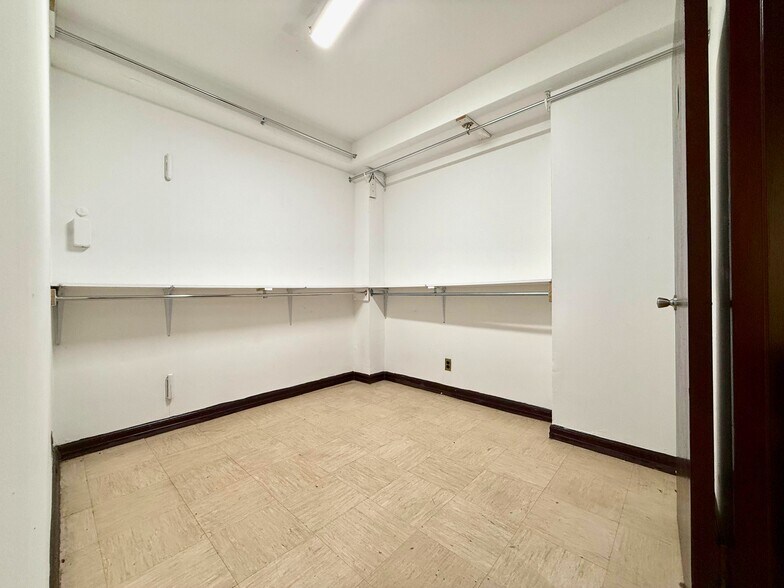 More Photos Of 160 Parkside Ave, Brooklyn Apartments For Lease