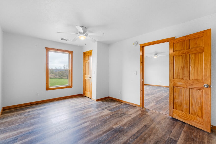 More Photos Of 1204 County Road 215, Berryville Specialty For Sale