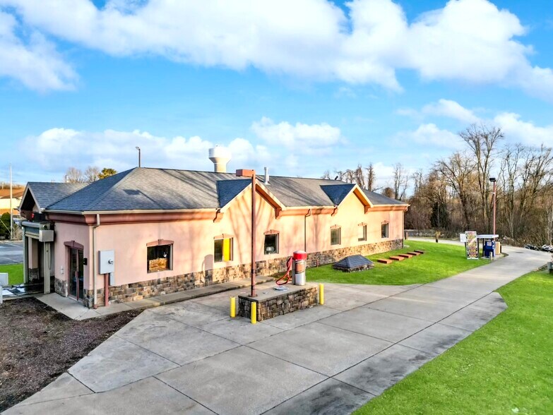 More Photos Of 4180 Sunset Blvd, Steubenville Carwash For Sale