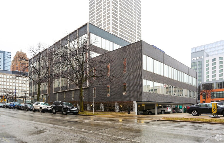 More Photos Of 615 E Michigan St, Milwaukee Office For Sale