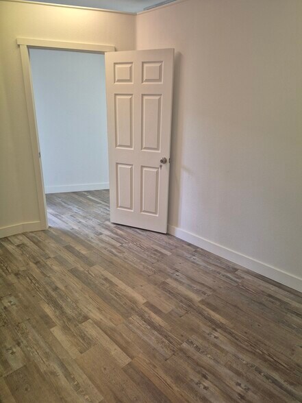 More Photos Of 1235 Cross St SE, Salem Freestanding For Lease