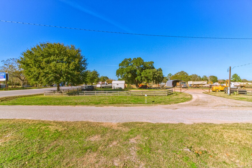 More Photos Of 946 Saint Marys St, Hempstead Land For Sale