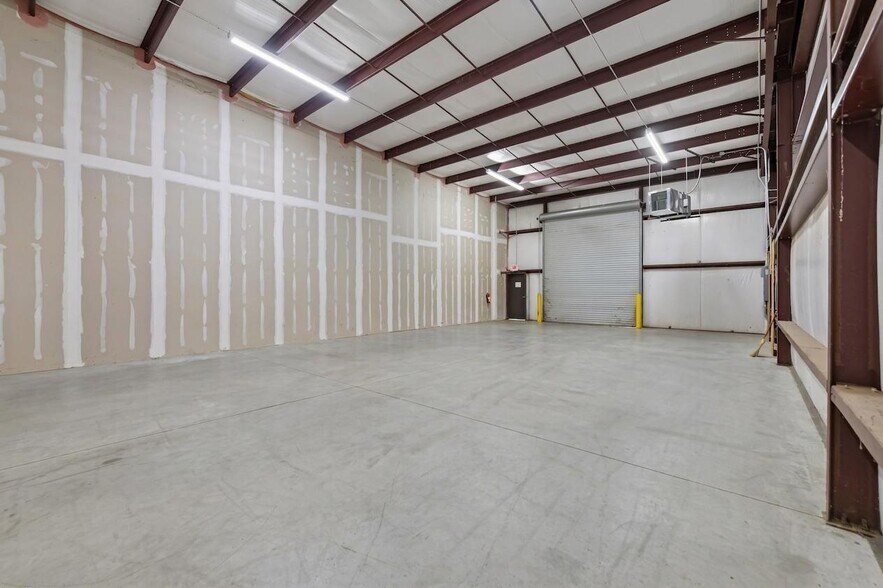 More Photos Of 4665 Church Rd, Cumming Warehouse For Sale