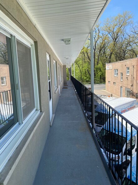More Photos Of 4425 S Harlem Ave, Berwyn Apartments For Sale