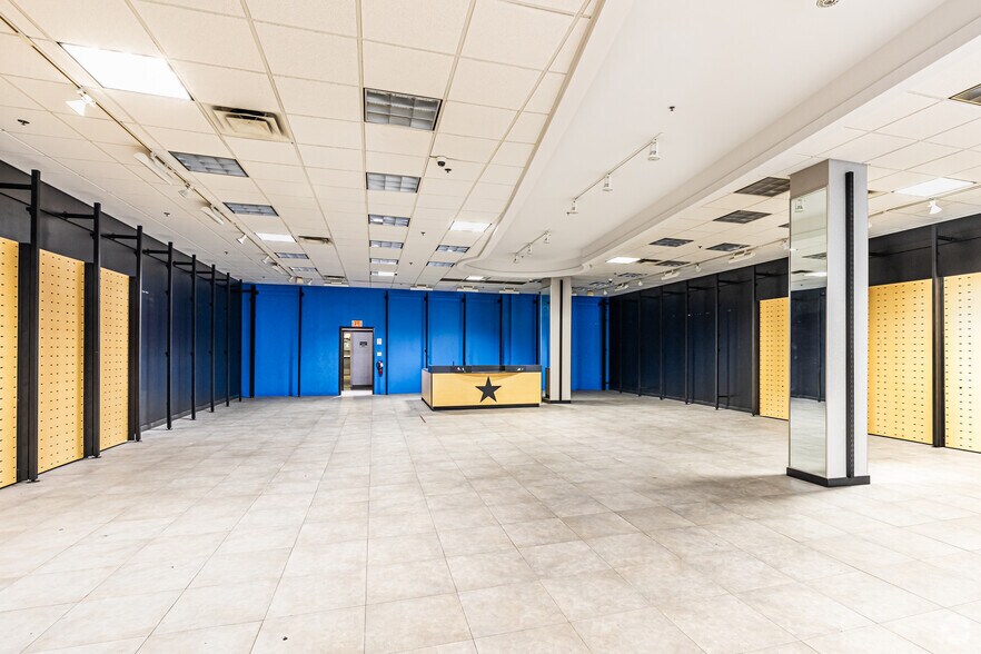 More Photos Of 18813 E 39th St, Independence Unknown For Lease