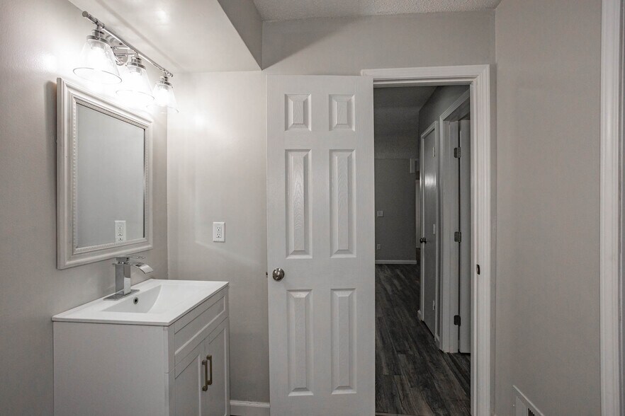 More Photos Of 3108 Eaton St, Kansas City Multifamily For Sale