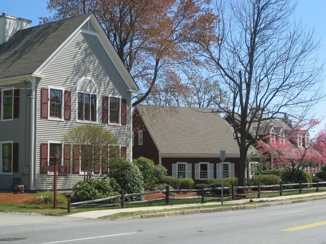 More Photos Of 89 Amherst St, Nashua Office For Lease