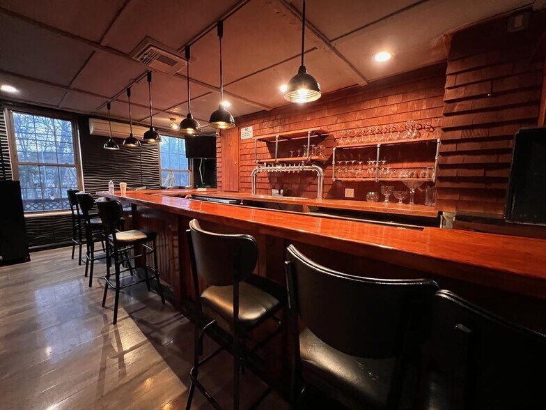 More Photos Of 276 Watch Hill Rd, Cortlandt Manor Restaurant For Lease