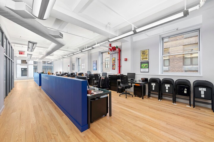 More Photos Of 12 W 32nd St, New York Loft Creative Space For Lease