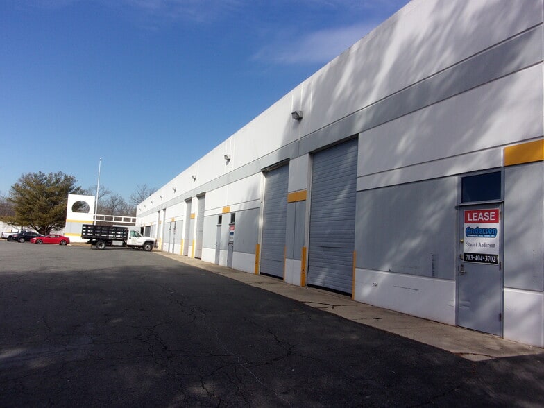 More Photos Of 8197 Euclid Ct, Manassas Park Warehouse For Lease