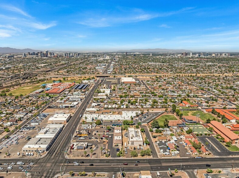 More Photos Of 1616 N 24th St, Phoenix Storefront For Lease