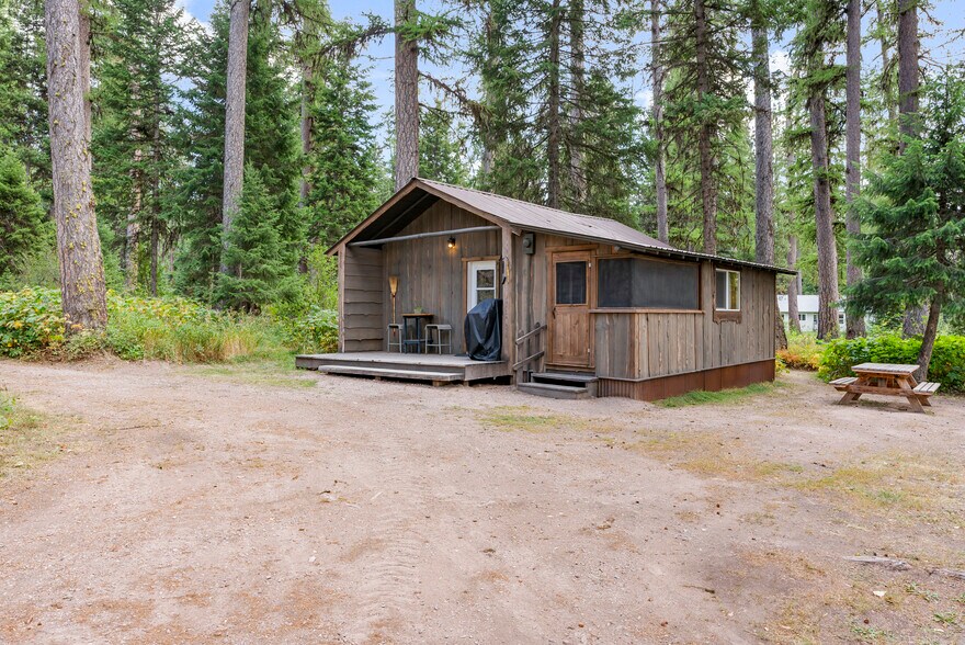 More Photos Of 3481 N Highway 83, Seeley Lake Hotel For Sale