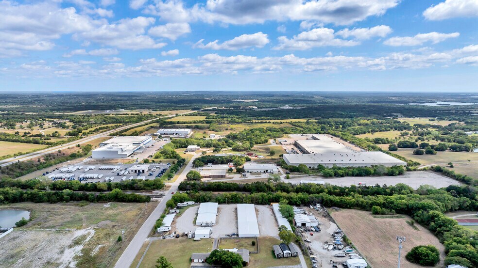 More Photos Of 3100 S Commerce St, Ardmore Warehouse For Sale