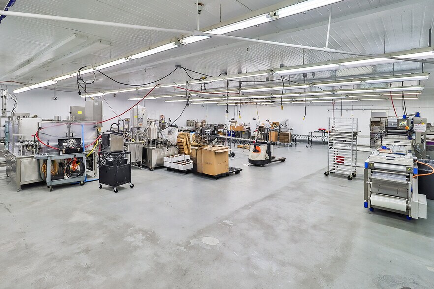 More Photos Of 2021 1st St, San Fernando Food Processing For Sale