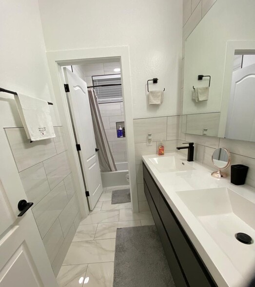More Photos Of Happy Valley Rd & 83rd Dr, Peoria Assisted Living For Sale
