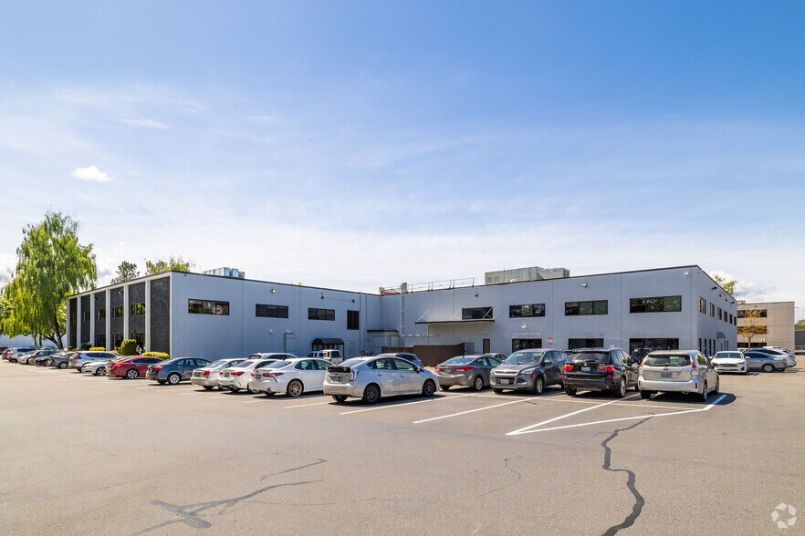 More Photos Of 500 SW 7th St, Renton Office For Sale