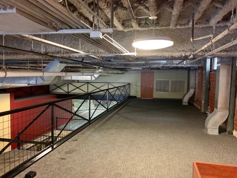 More Photos Of 214 E Travis St, San Antonio Apartments For Lease