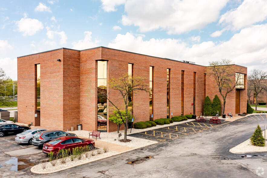 Primary Photo Of 970 N Oak Lawn Ave, Elmhurst Office For Lease