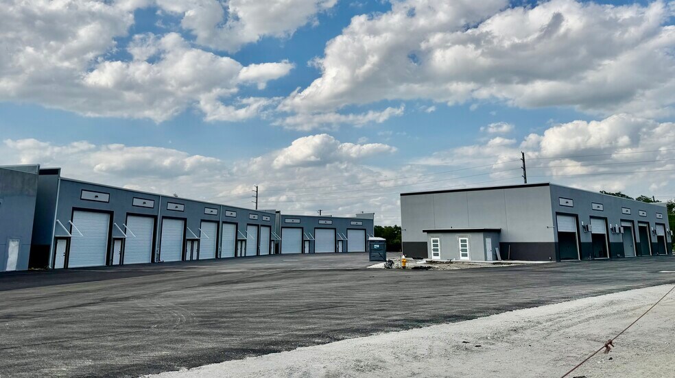 More Photos Of 4017 Taylor Rd, Punta Gorda Warehouse For Sale