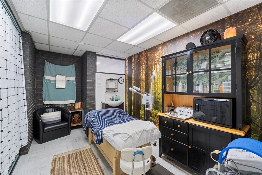 More Photos Of 2830 E Brown Rd, Mesa Medical For Sale