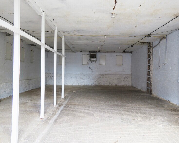 More Photos Of 411 Horace St, Cincinnati Light Manufacturing For Sale