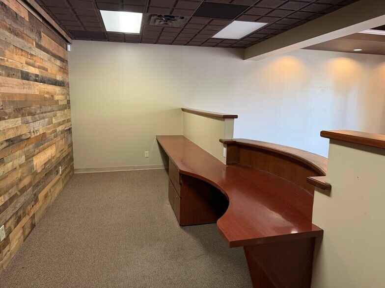 More Photos Of 5400 Maryland Way, Brentwood Office For Lease