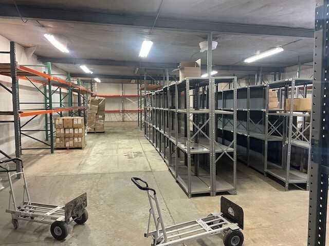 More Photos Of 1102 Industrial Ave, Oxnard Warehouse For Lease