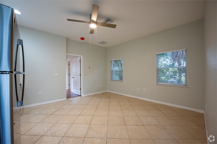 More Photos Of 1700-1704 Redwood St, Sarasota Apartments For Sale