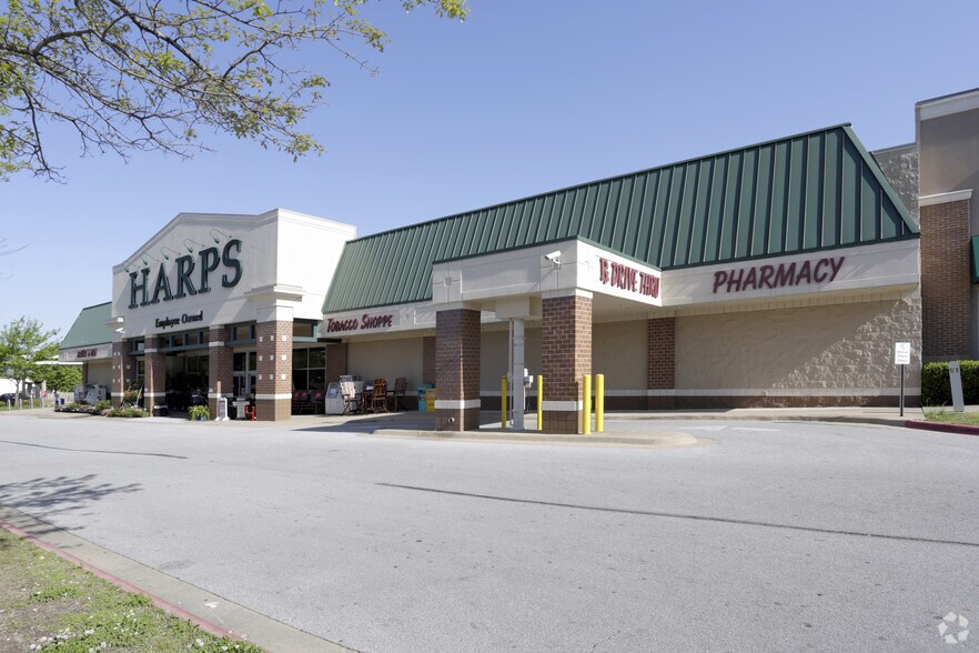 Primary Photo Of 1267 N Steamboat Dr, Fayetteville Unknown For Lease