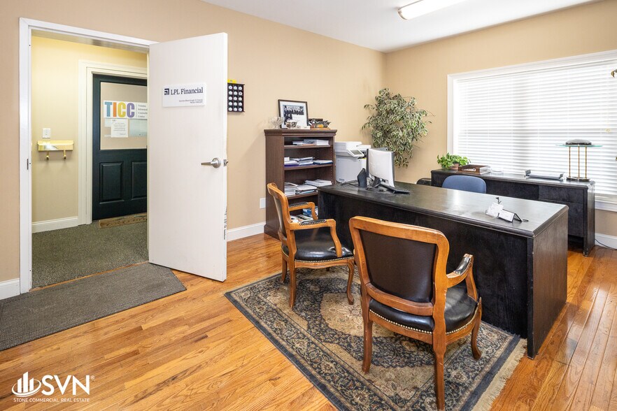 More Photos Of 80 Codell Dr, Lexington Medical For Sale