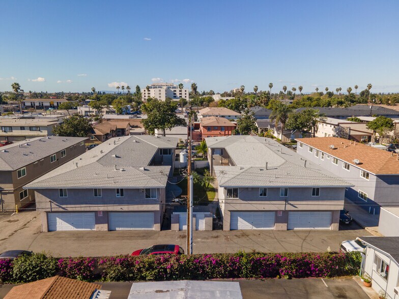 More Photos Of 1118-1124 N Mayfair Ave, Anaheim Apartments For Sale