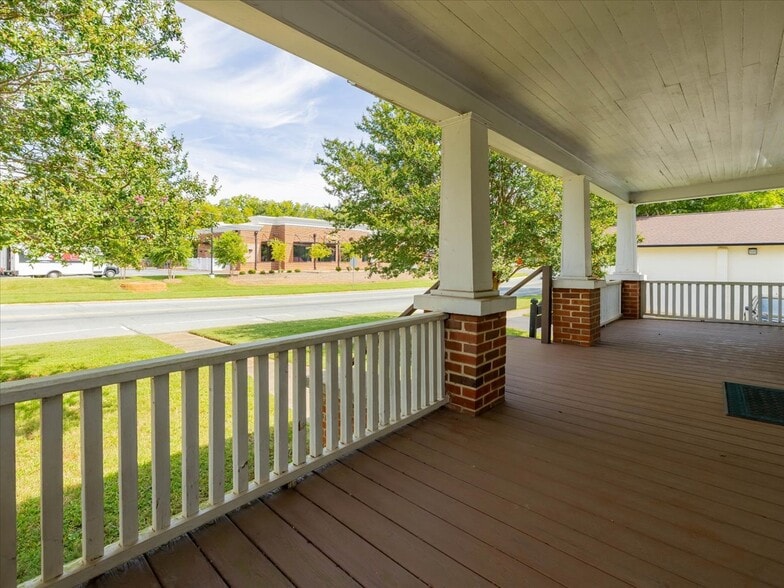 More Photos Of 140 East St, Pittsboro Office Residential For Sale