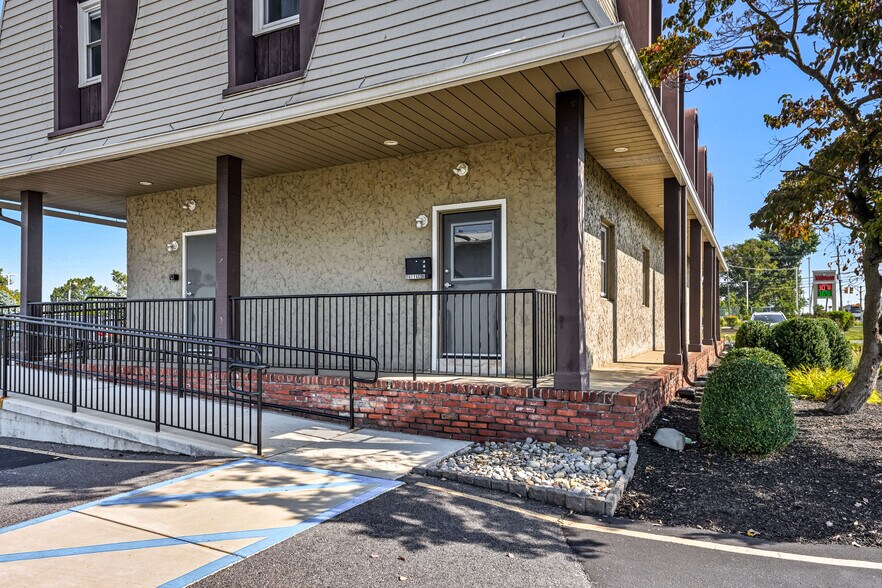 More Photos Of 2605 US 130, Cinnaminson Office For Lease