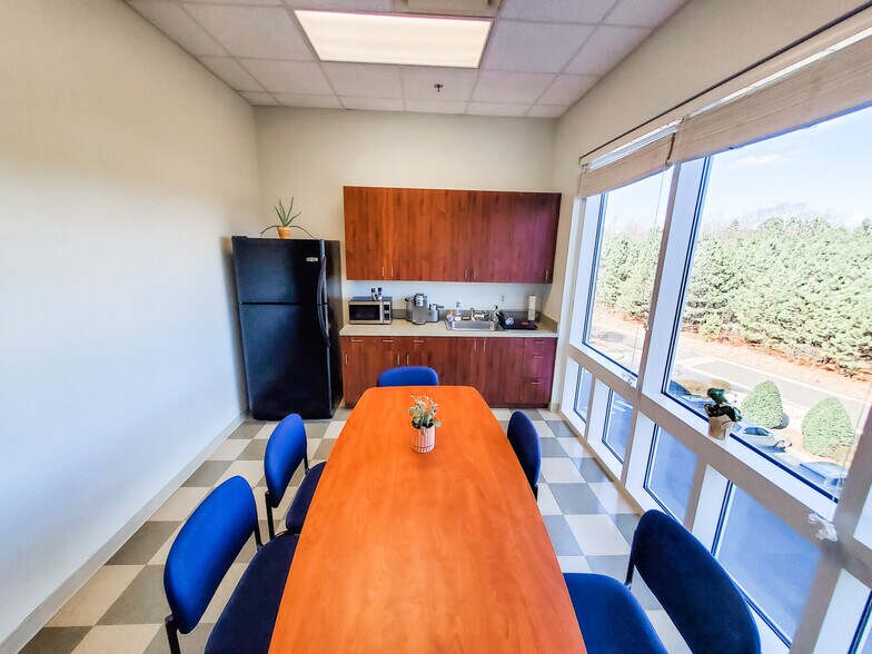 More Photos Of 160 MacGregor Pines Dr, Cary Medical For Sale