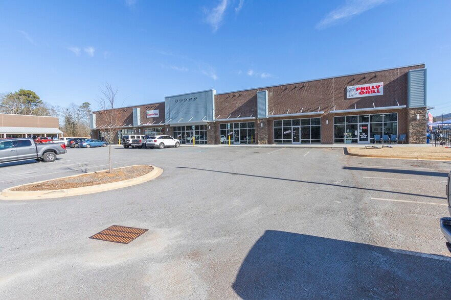 More Photos Of 6516 State Park Rd, Travelers Rest Storefront For Lease