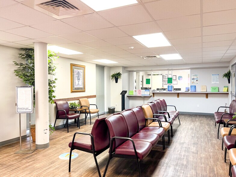 More Photos Of 5353 Florida Blvd, Baton Rouge Medical For Sale