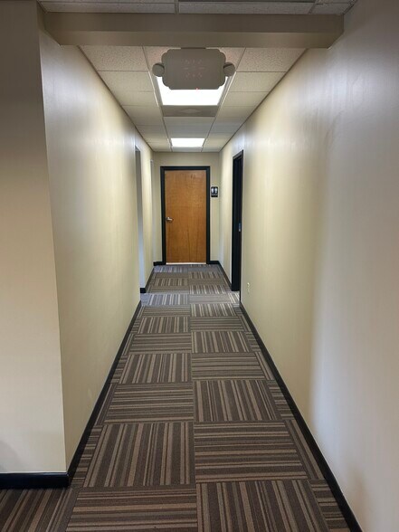 More Photos Of 242 Poplar View Pky, Collierville Medical For Lease