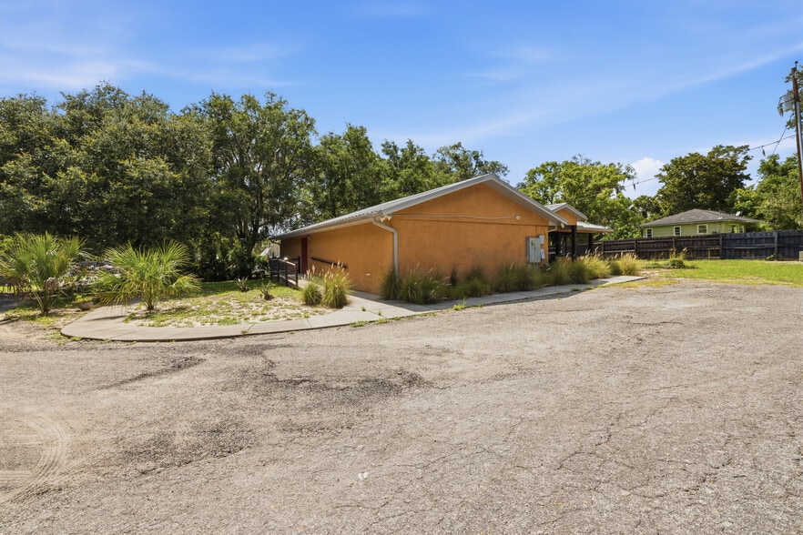 More Photos Of 2250 N Volusia Ave, Orange City Specialty For Sale