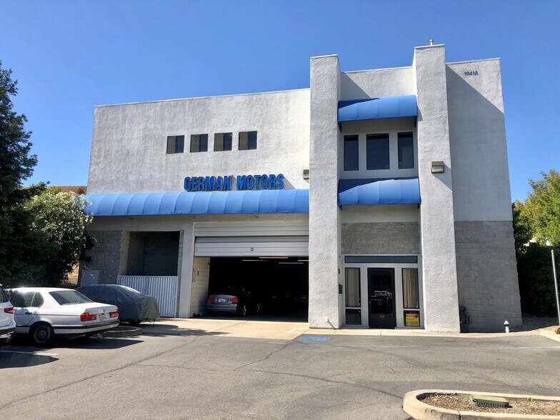 More Photos Of 1941 San Ramon Valley Blvd, San Ramon Showroom For Sale